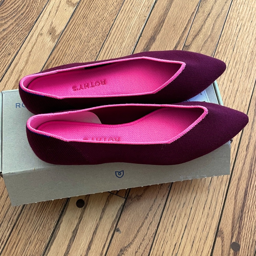 NIB Rothy’s “The Point” flats in Currant